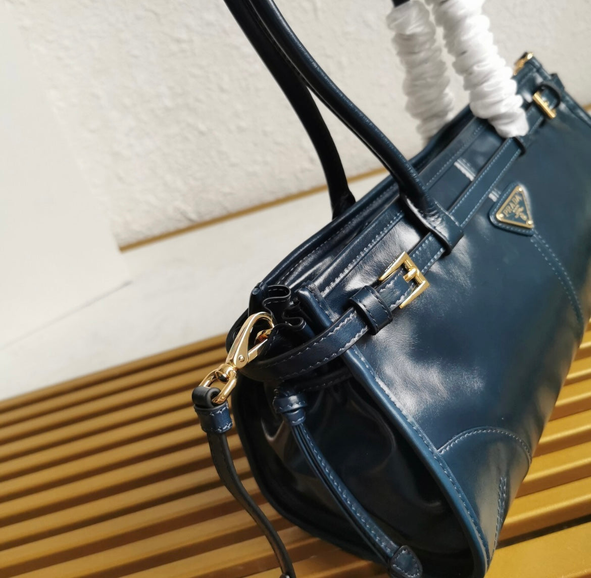 Luxury Navy Blue Barrel Bag – Designer Style